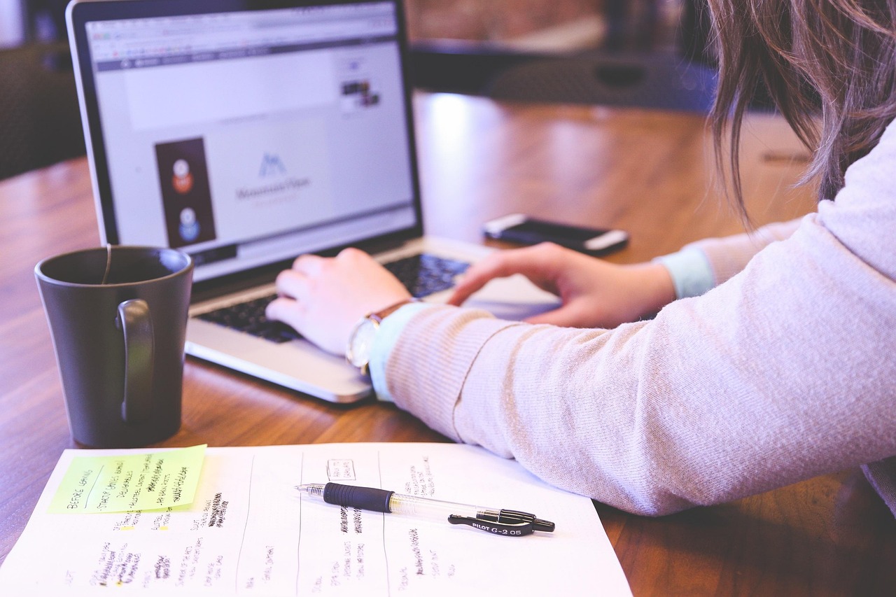 Is it a good decision to buy followers for your Instagram business account?